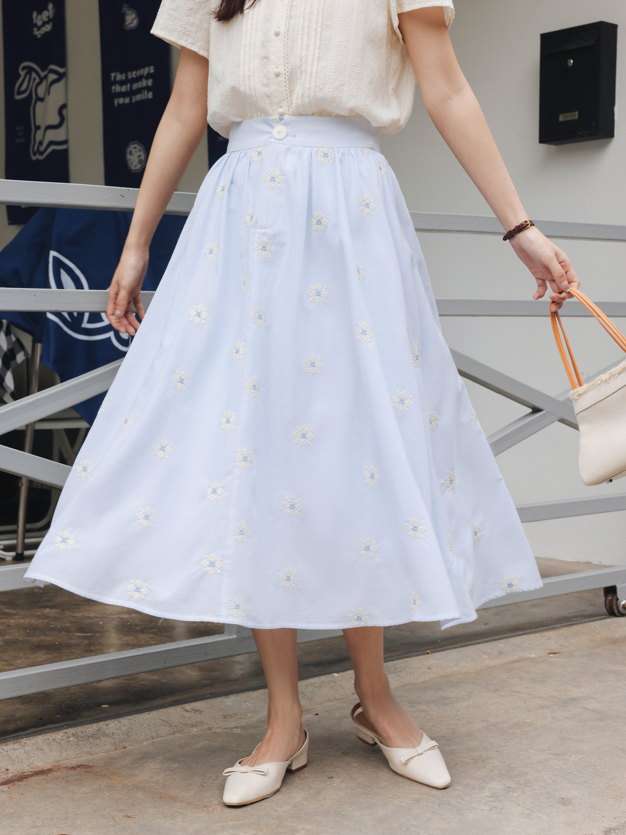 Vintage White Shirt Floral Emb - đánh giá và giá Midi Skirt Floral
