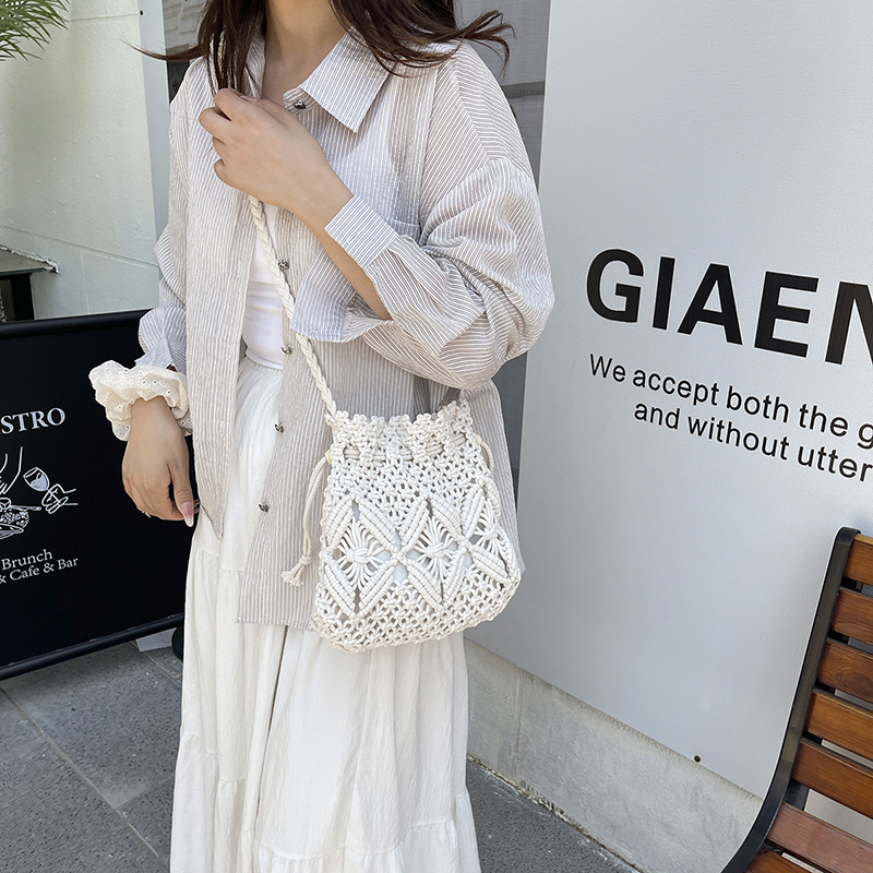 LEFTSIDE Weave Small Shoulder  - đánh giá và giá Crochet Bag Raffia