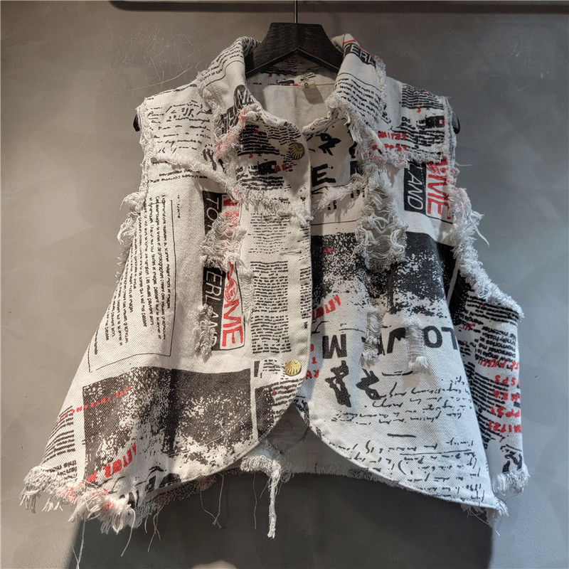 Chic Women Newspapers Letters  - đánh giá và giá Shorts Denim Frayed